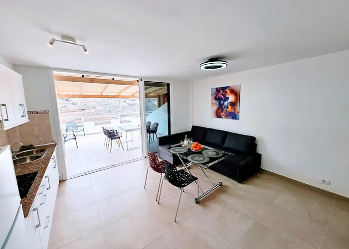 Apartment Canary Dreams 2