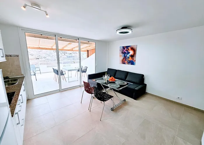 Apartment Canary Dreams 2 *